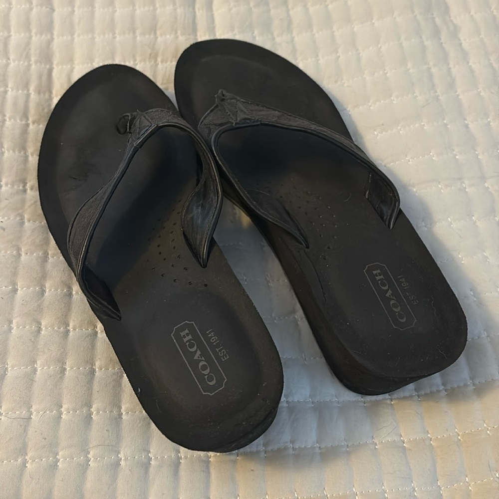 Size 8.5 coach black platform flip flops